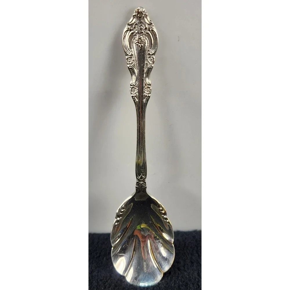 Vintage Community Silver Artistry Scalloped Sugar Spoon Silverplated